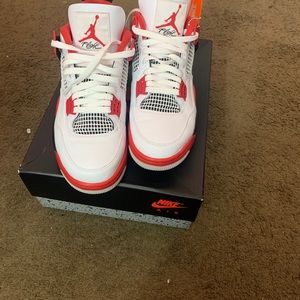 Fire red 4’s , come get em